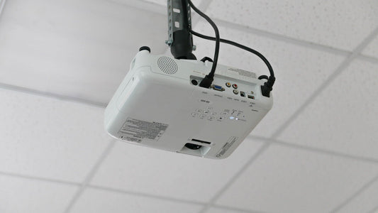 一人暮らしにおすすめなプロジェクターは？